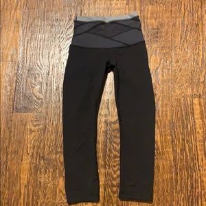 Lululemon cropped black leggings size 4
